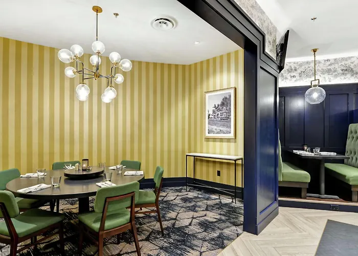Hotel Embassy By Hilton Minneapolis Airport Bloomington
