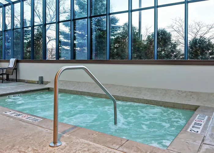 Hotel Embassy By Hilton Minneapolis Airport
