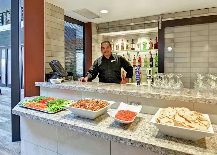 Embassy By Hilton Minneapolis Airport Hotel Bloomington
