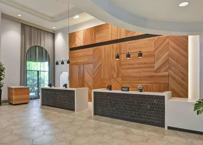 Hotel Embassy By Hilton Minneapolis Airport Bloomington