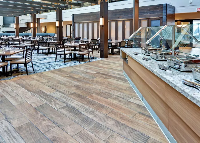 Hotel Embassy By Hilton Minneapolis Airport