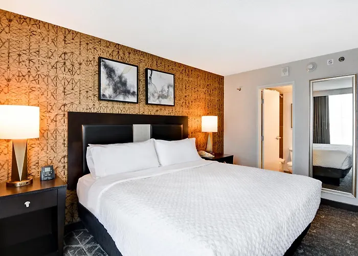 Hotel Embassy By Hilton Minneapolis Airport