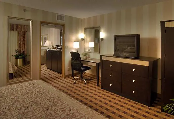Embassy By Hilton Minneapolis Airport Hotel 4*