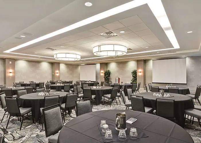 Embassy By Hilton Minneapolis Airport 4*