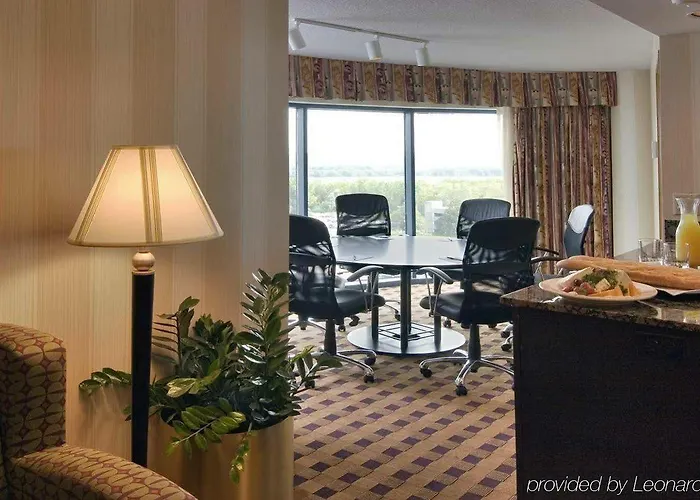 Embassy By Hilton Minneapolis Airport 4*