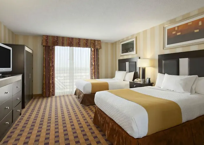Hotel Embassy By Hilton Minneapolis Airport 4*